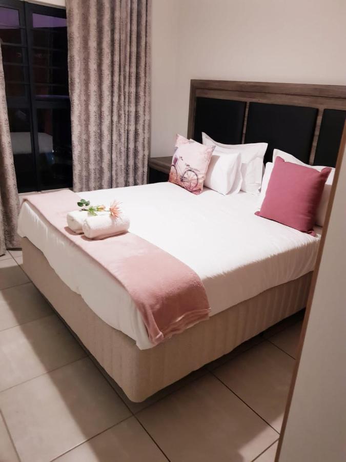 Rnr Crystal Lagoon Apartment Pretoria Luaran gambar