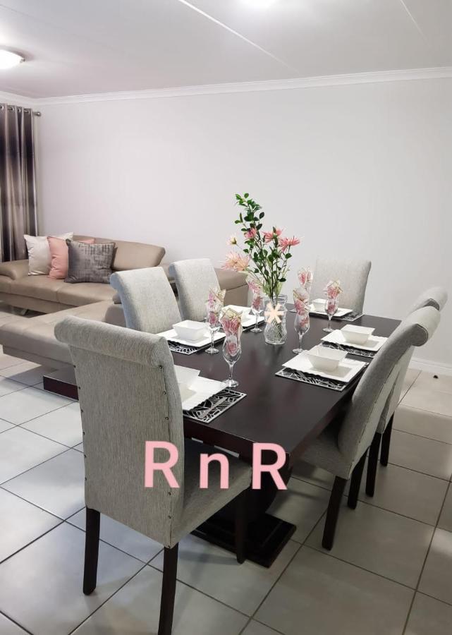 Rnr Crystal Lagoon Apartment Pretoria Luaran gambar